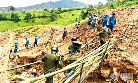 Troops overcome hardships to restore supply routes and protect coastal dikes